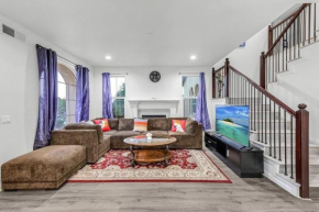 Spacious 5 BD Retreat between Disneyland and Universal
